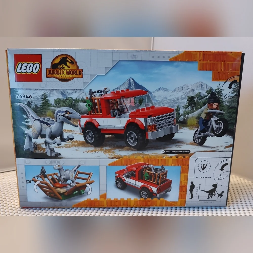 Lego Jurassic World 76946 Blue & Beta Velociraptor Capture NWT Building Toy Set - Picture 3 of 3